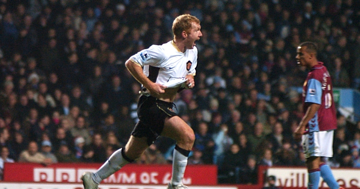 Manchester United's Paul Scholes scores against Aston Villa, Villa Park, December 2006.